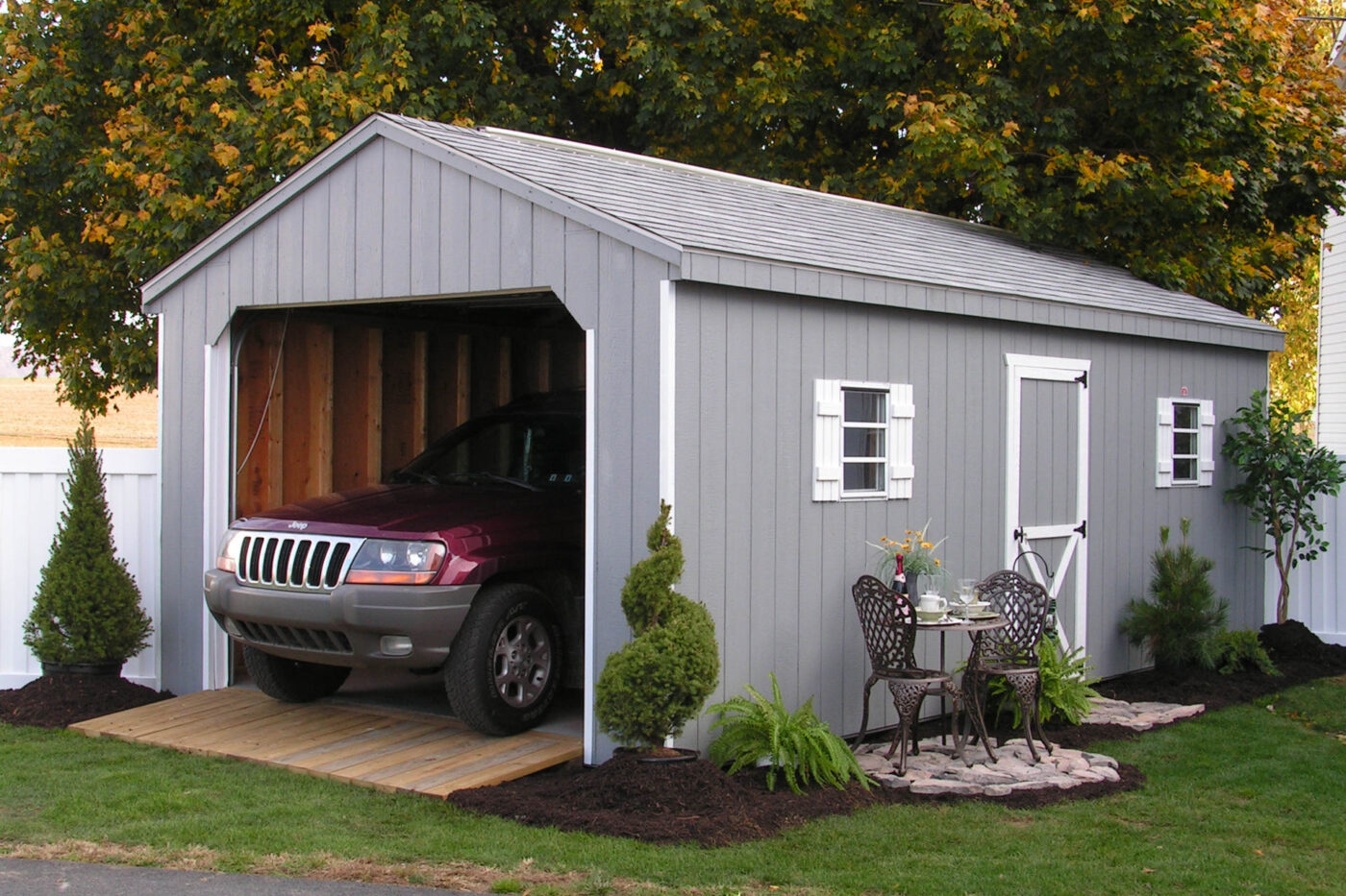 gray single-car garage for sale in Delaware