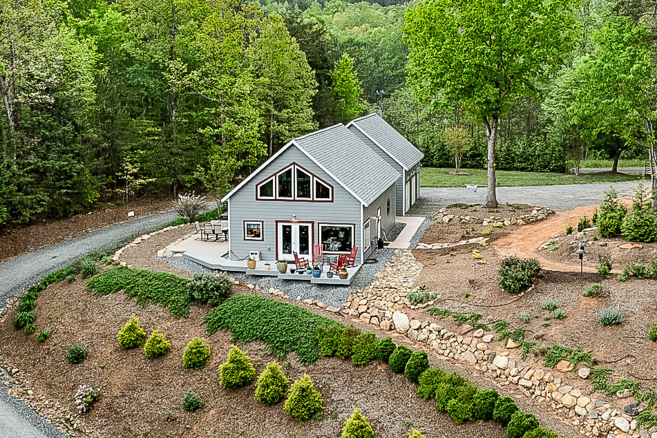Chamberlin ret home bk aerial view