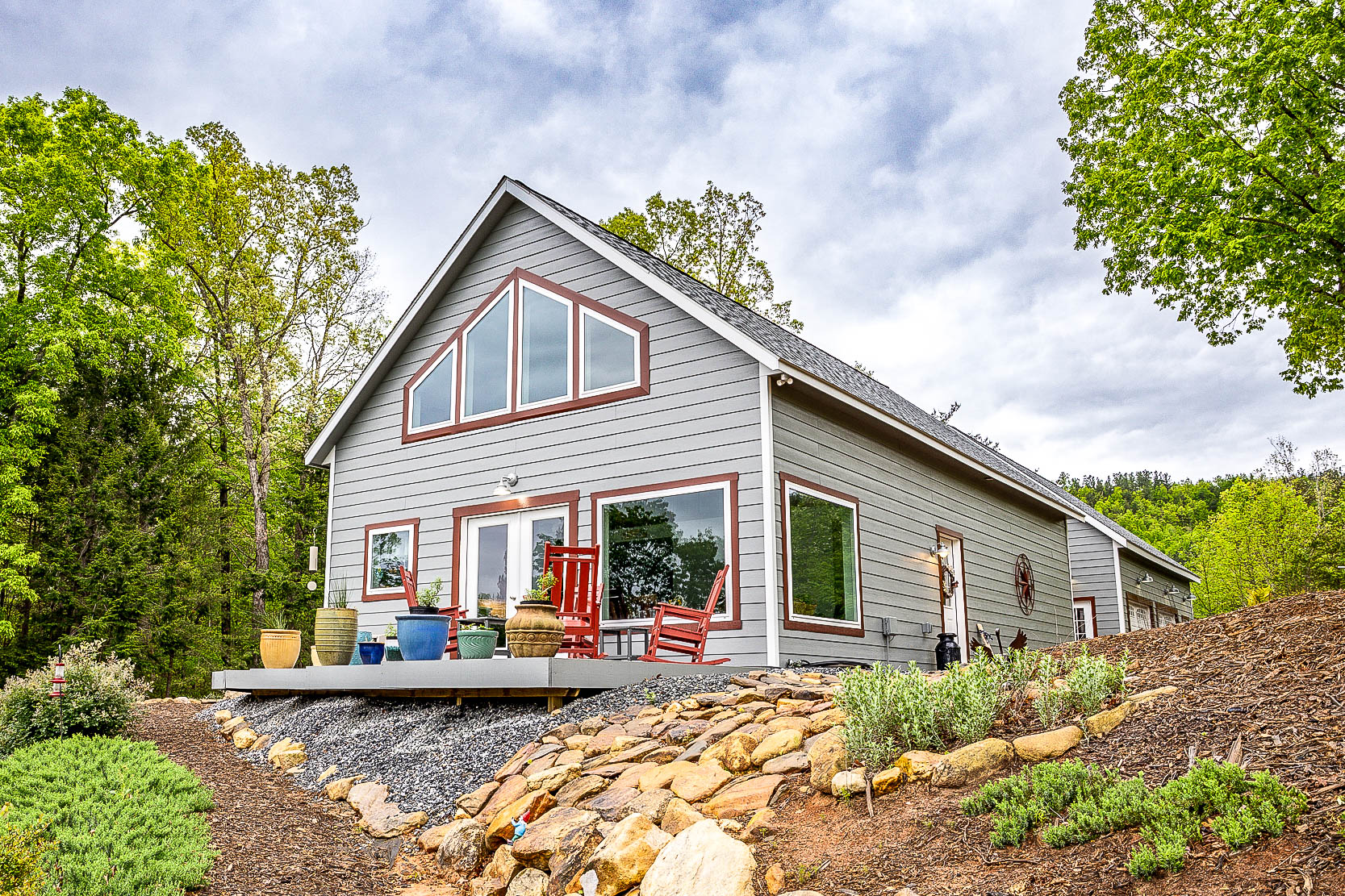 Chamberlin ret home gray