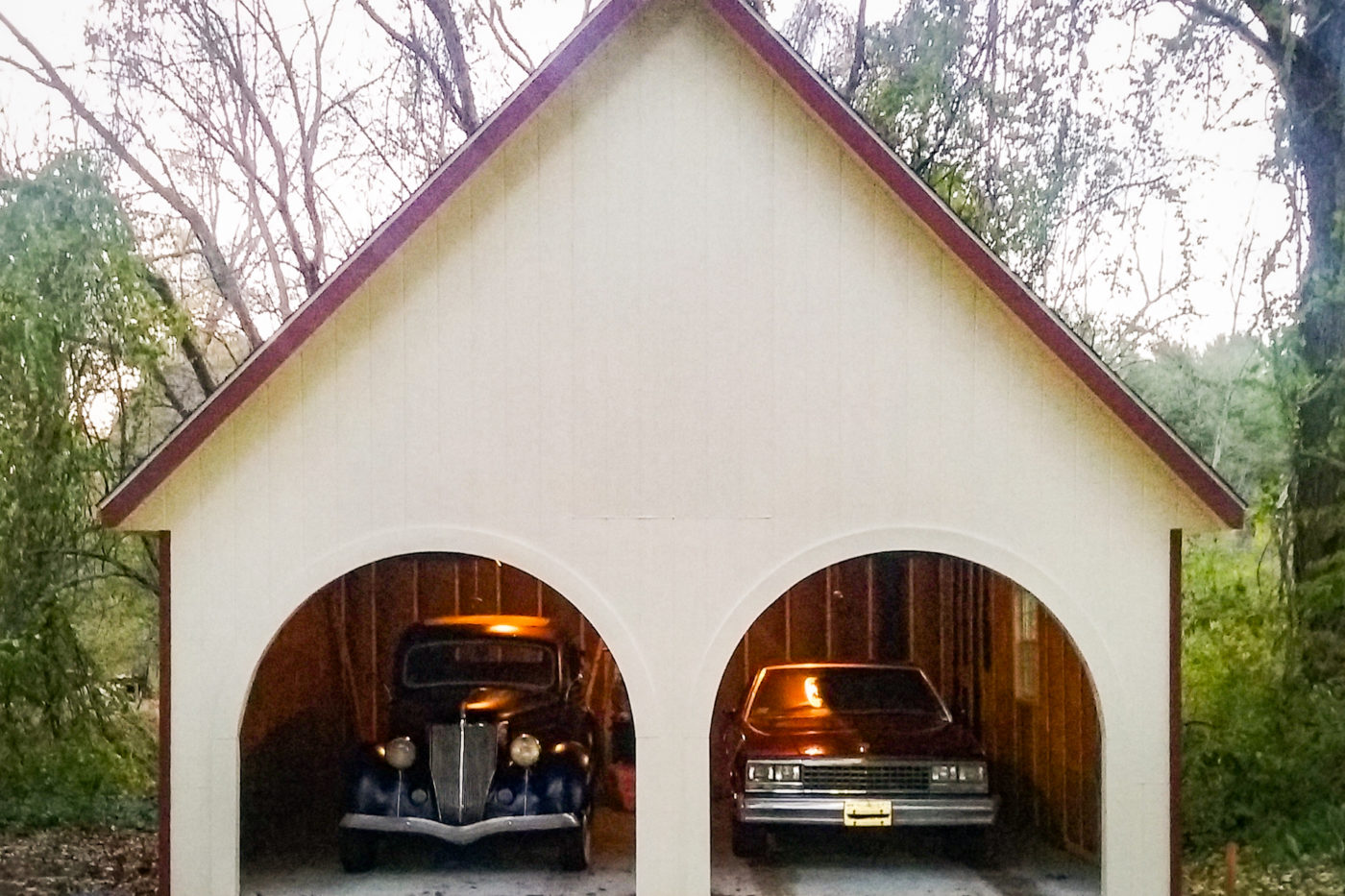 A custom garage for sale from Sheds Unlimited