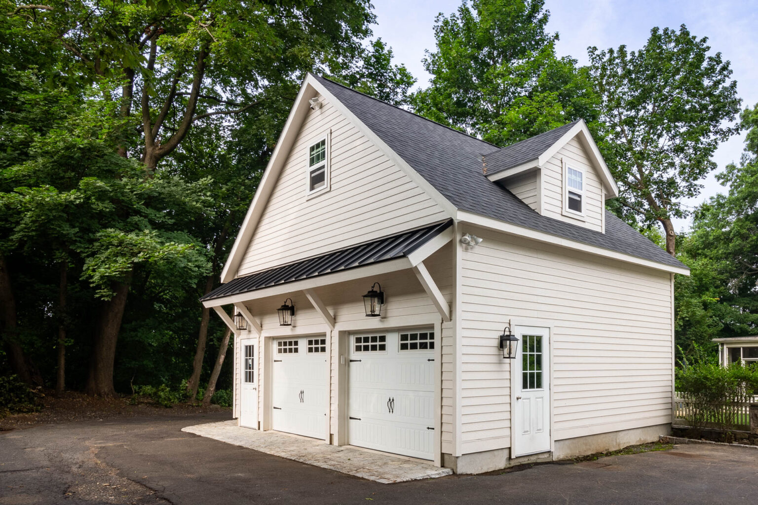 11 Sheds & Prefab Garages with Apartments