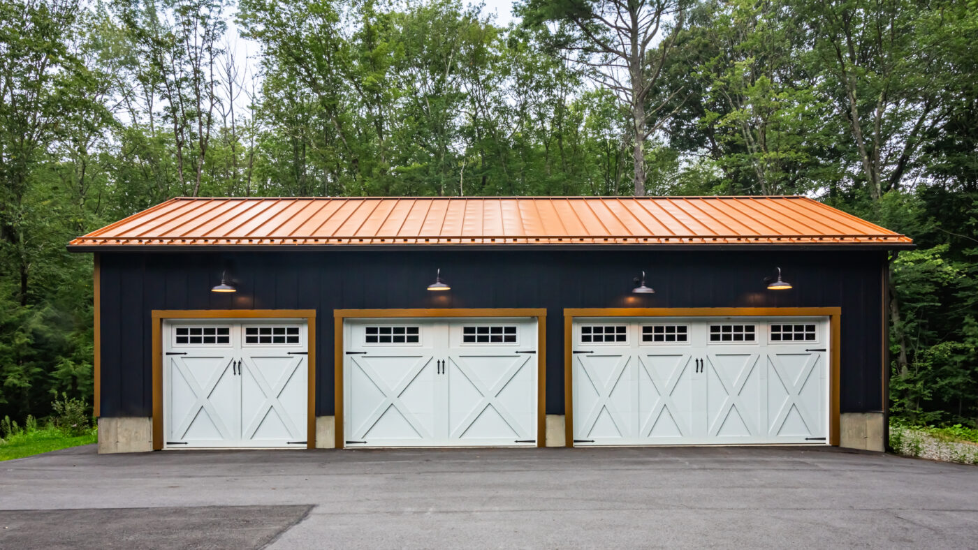 3-car garage dimensions as shown through this article.