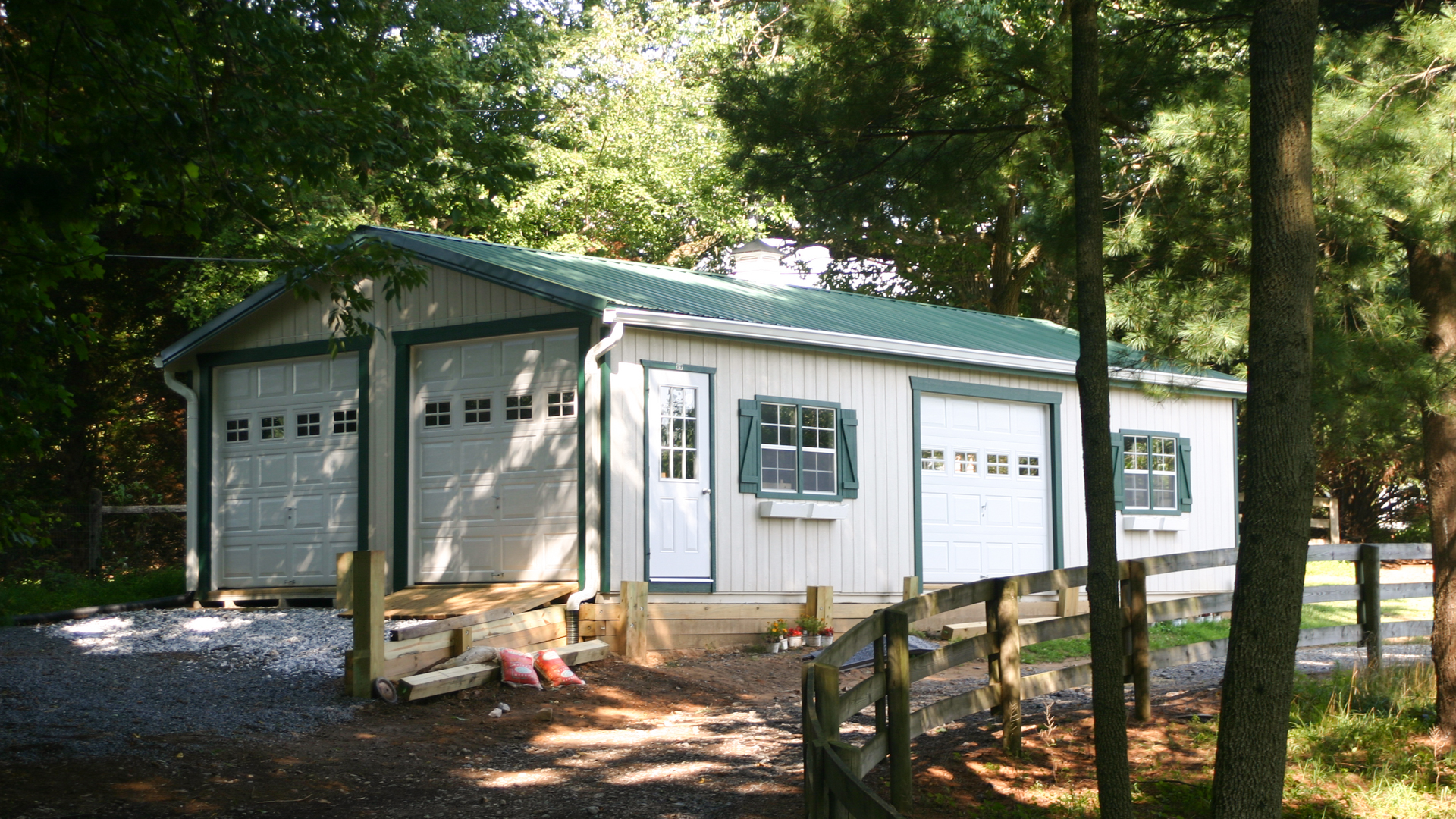 Amish Garages: Everything You Should Know | Sheds Unlimited