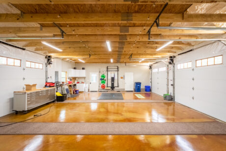 interior view of 28x36 garage in gaithersburg md with gym