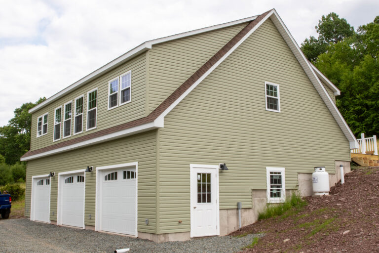 11215 three car garage metal roof 650x488
