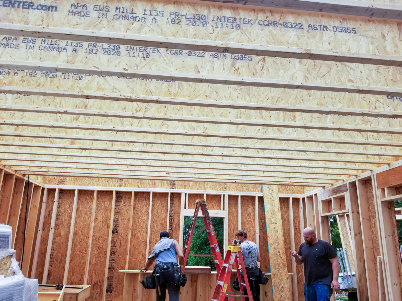 assembling prefab 2 story garage